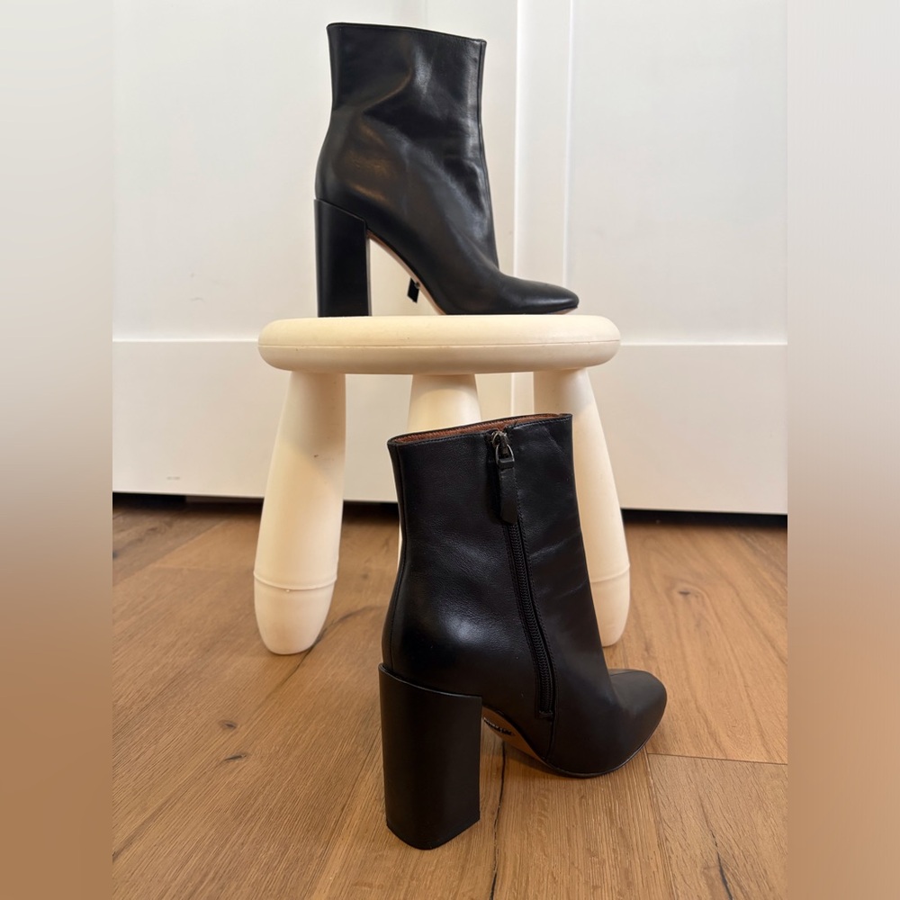 Gianni Bini Black Heeled Boots